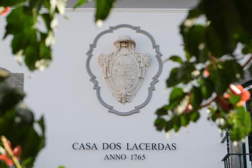 莫朗Casa dos Lacerdas的长毛虫的标志