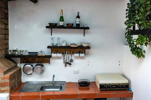 Casa Cotopaxi的厨房或小厨房