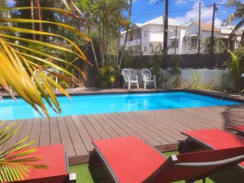 LUXURY MODERN apartment - Excellent location 50m from the beach, restaurants, bars, shops