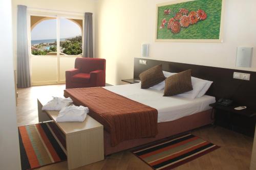 Hotel Santantao Art Resort客房内的一张或多张床位