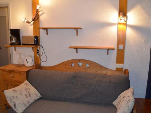 Appartement Les Menuires, 2 pièces, 4 personnes - FR-1-452-37客房内的一张或多张床位