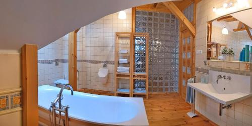 Apartmán Brasserie Avion的一间浴室