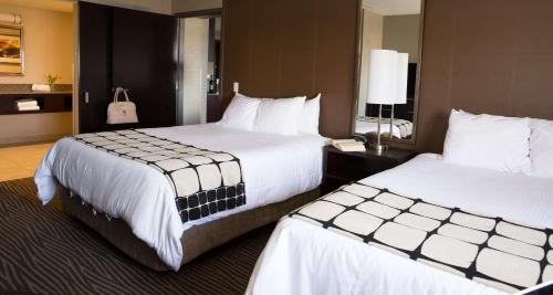 马什菲尔德BW系列酒店客房内的一张或多张床位