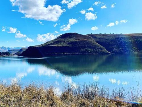 安德伯格Valley Lakes THE LODGE的湖景