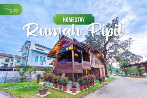 大山脚Sayang Di Kaki Bukit Homestay Near Icon City Bukit Mertajam的标有建筑物的朗皮尔里普尔