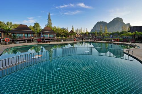 奥南海滩Poonsiri Resort Aonang-SHA Extra Plus的相册照片