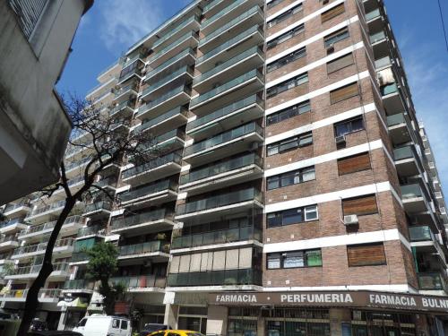 布宜诺斯艾利斯布尔内斯公寓的隆东市公寓大楼