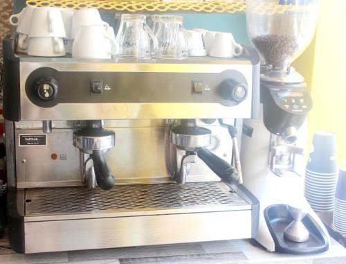 索非亚Hotello的台面上咖啡机