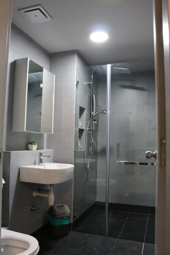 MLH Designer Suites @ Jesselton Quay CityPads的一间浴室