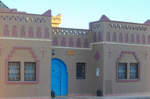 摩洛哥传统庭院所在大楼