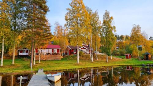 Mysig stuga med sjötomt, nära Järvsöbacken平面图