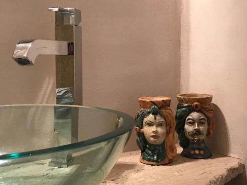 比萨Domus '400的浴室水槽,玻璃碗,头顶
