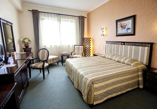 布加勒斯特特卡德拉酒店的相册照片