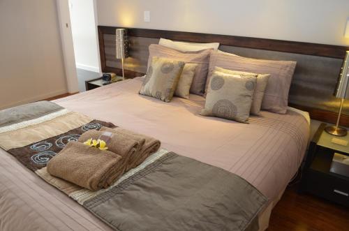 坎伯兰度假村&Spa客房内的一张或多张床位