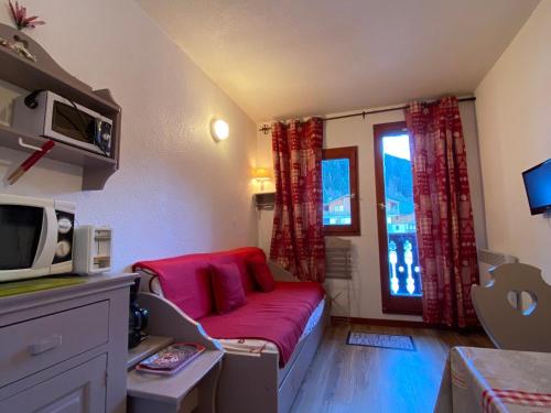 Studio Valfréjus, 1 pièce, 3 personnes - FR-1-265-214的休息区