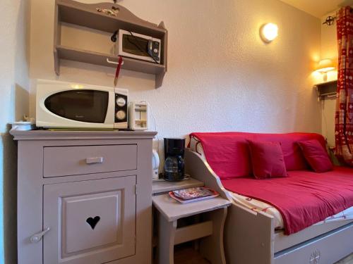 Studio Valfréjus, 1 pièce, 3 personnes - FR-1-265-214的休息区