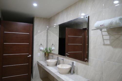 Ivissa Hotel的一间浴室