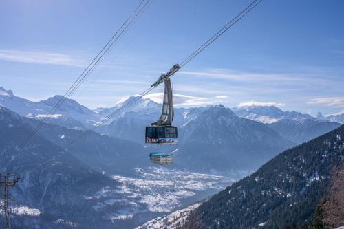 利德阿尔卑斯Chalet Elsa的山中滑雪缆车