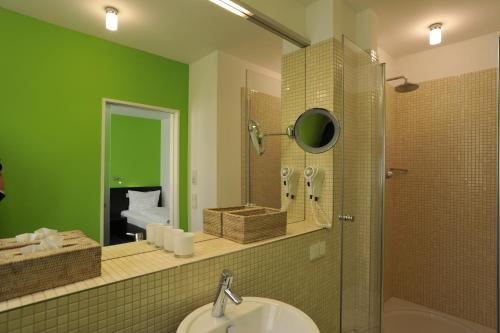 马克西米利安酒店的一间浴室