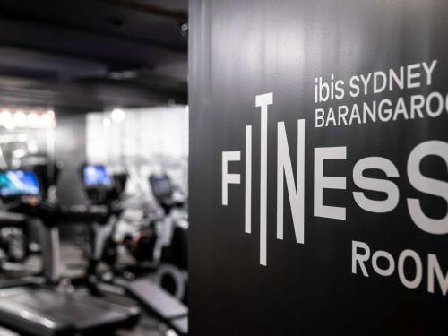 悉尼ibis Sydney Barangaroo的健身房的标志
