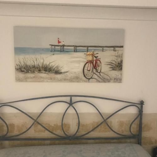 鲁蒂利亚诺Casa Pina的画画码头旁的自行车