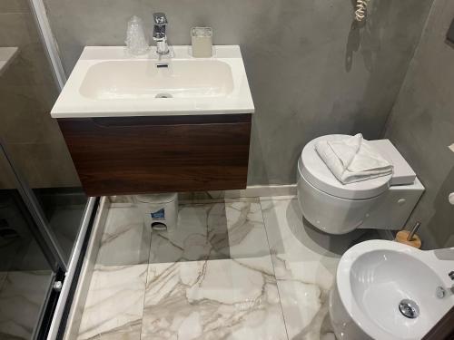 韦罗内塞酒店的一间浴室