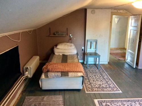 哈帕兰达Vita villan的一间卧室,配有两张床