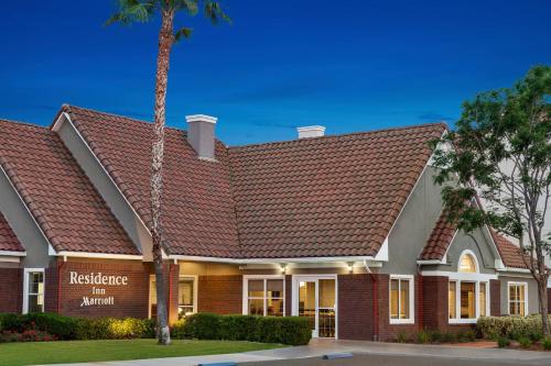 帕姆代尔Residence Inn by Marriott Palmdale Lancaster的公园酒店阿纳海姆住宿酒店