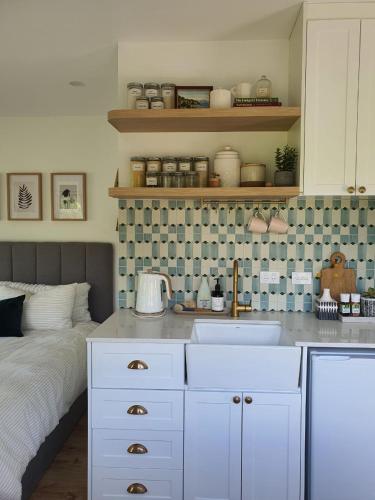 Tiny house with greenhouse dining