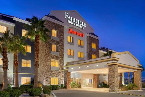 拉斯维加斯Fairfield by Marriott Inn & Suites Las Vegas Stadium Area的阿拉海姆酒店费尔菲尔德套房的 ⁇ 染