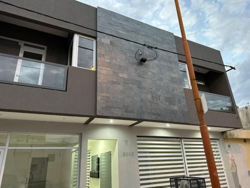 埃斯佩兰萨DON SIMON Apart 8 -departamento nuevo的砖墙现代房屋