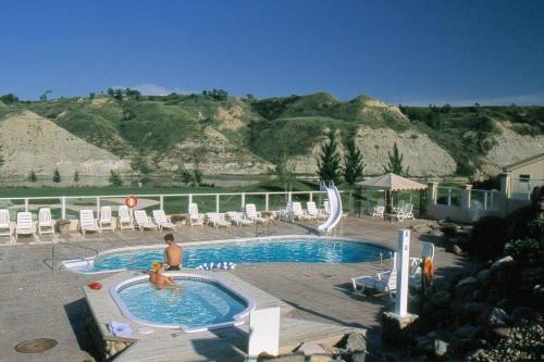Paradise Canyon Golf Resort, Signature Luxury Villa 380内部或周边的泳池
