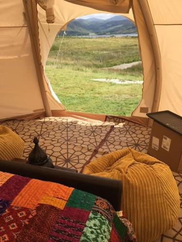 洛赫卡伦sterlochy dome的帐篷 - 带一张床 - 享有田野景致