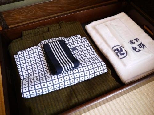 高野山宿坊　光明院的盒子,带两条毛巾和餐巾