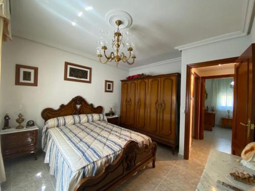 Piso en Ciudad Real客房内的一张或多张床位