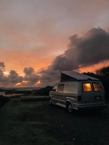 Oahu Camper Adventures