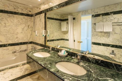 科孚宫酒店的一间浴室