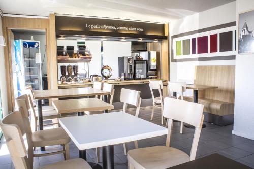 Hotel Inn design Vierzon - ex B&B餐厅或其他用餐的地方