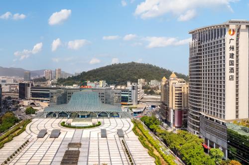 广州广州建国酒店的享有市景和大楼景致