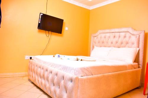 Consular Resort Meru客房内的一张或多张床位