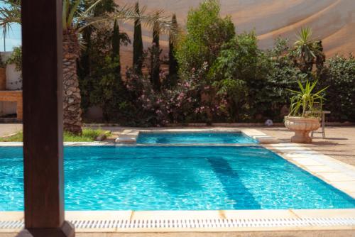 Little Venice Chalet- Private Villa- Dead Sea Jordan内部或周边的泳池