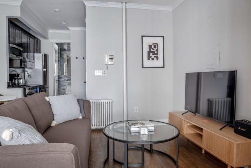 West Village 1BR w In-Unit WD NYC-1177平面图