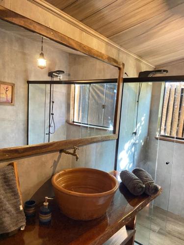 Casa Lobo-guará的一间浴室