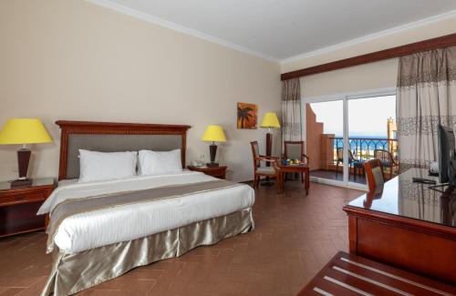 Stay Inn Hotel Ain Sokhna客房内的一张或多张床位