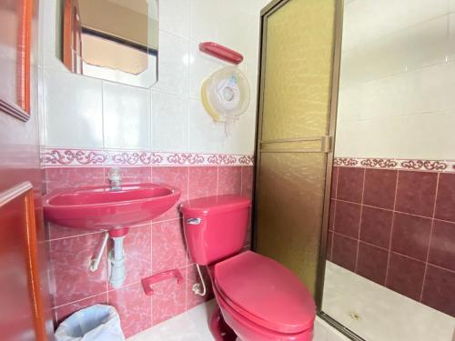 Ayenda Alfay Mosquera的一间浴室