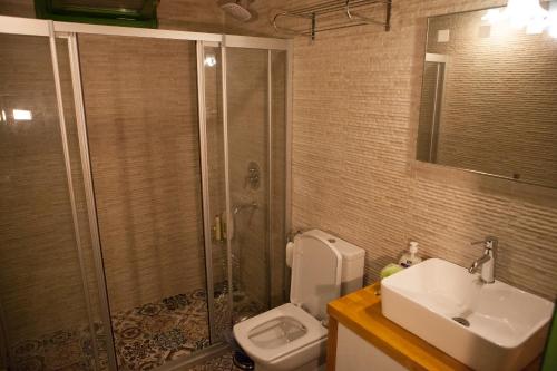 艾奇诺克酒店 - 仅限成人的一间浴室