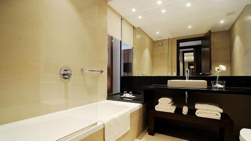 波多黎各北设计酒店 的一间浴室