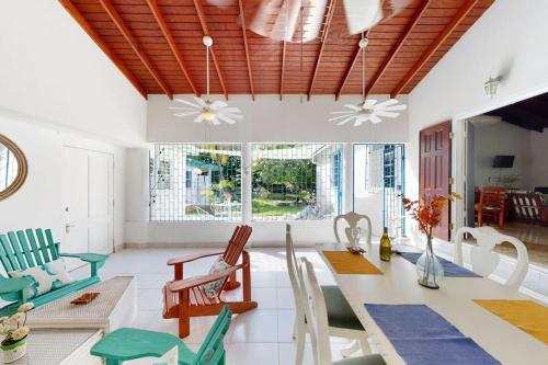 Kismet Garden Cottages - Dover Beach