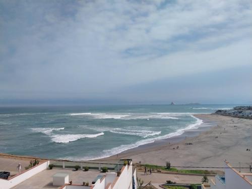 海景或在公寓看到的海景