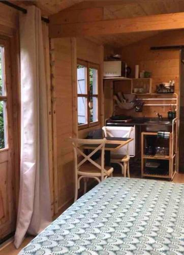 Tiny House Close to Brussels South Charleroi Airport